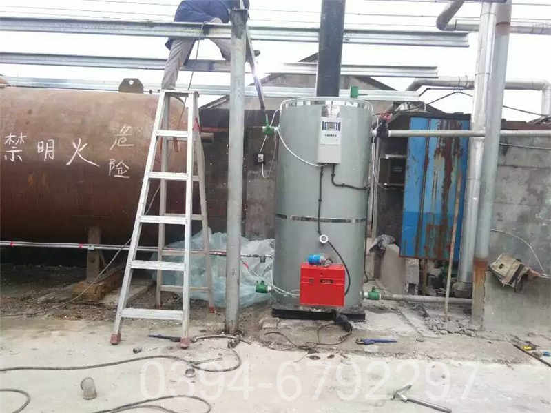 上海CWNS0.35-85/60-QY燃油热水锅炉(图1)